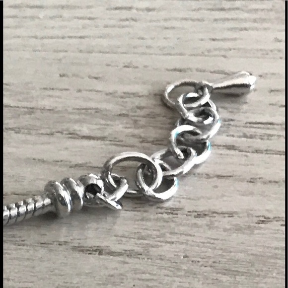 Butterfly Bracelet Purple and Silver beads - Picture 3 of 3